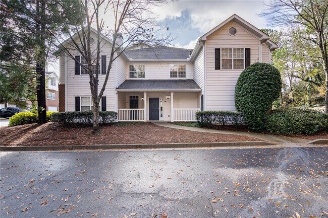 Foto del edificio - 303 Spring Heights Ln