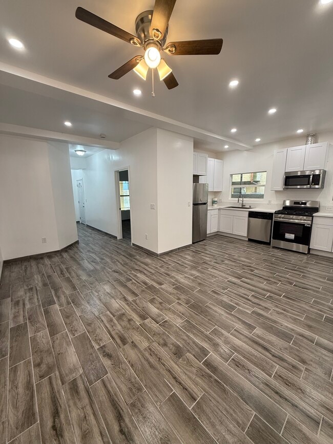 Foto del edificio - 14545 Margate St