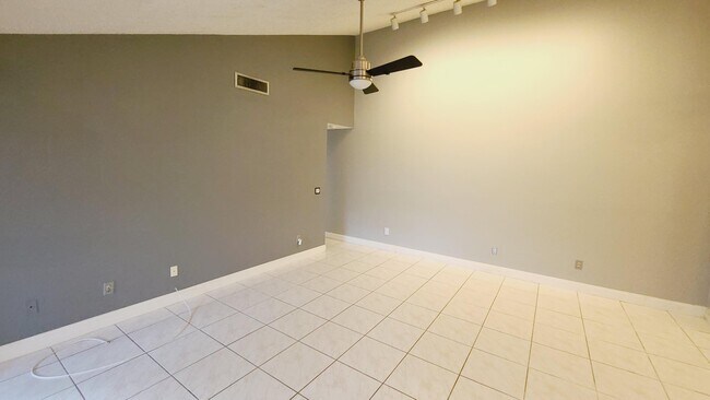 Building Photo - 1188 Shibumy Cir
