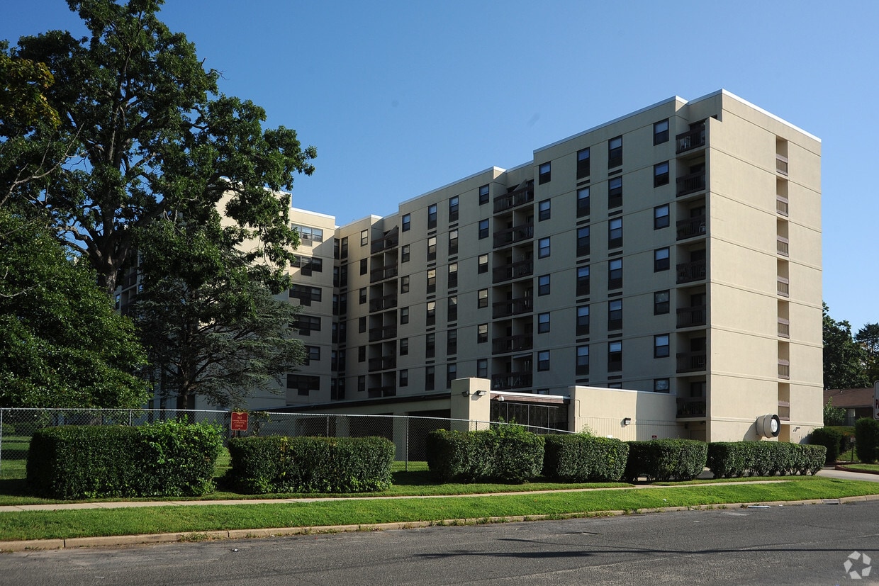 Building Photo - Eleanor Levovitz Sr. Apartments