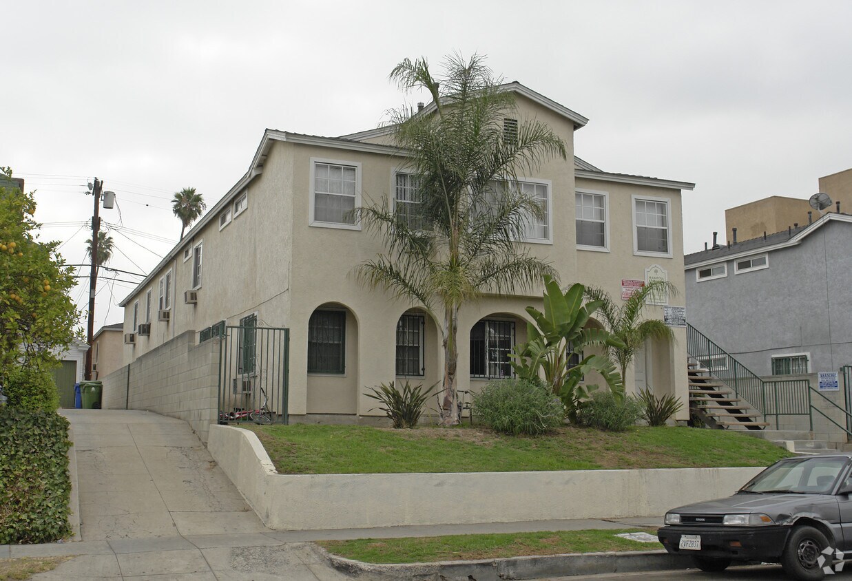 Building Photo - 138 N Mariposa Ave