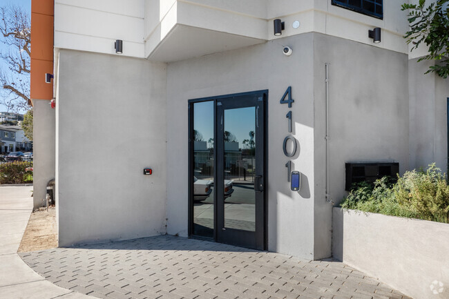 Property Entrance - 4101 Somerset Drive