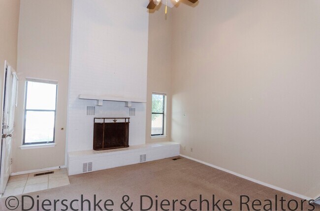 Foto del edificio - SPACIOUS and cute 3 Bedroom 3 Bath house c...