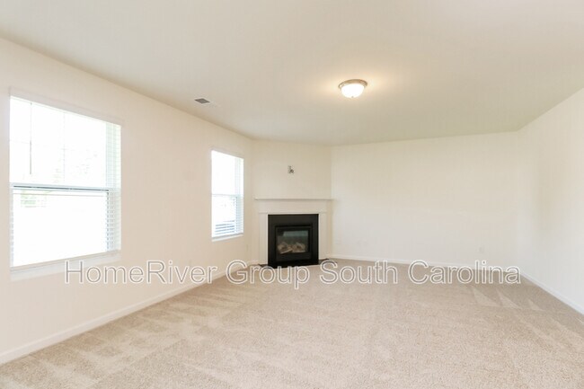 Building Photo - 134 Carriagebrook Cir