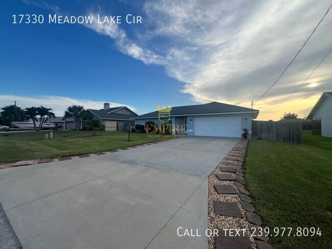 Building Photo - 17330 Meadow Lake Cir