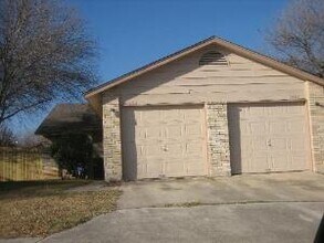 Building Photo - 5000 Sommerdale