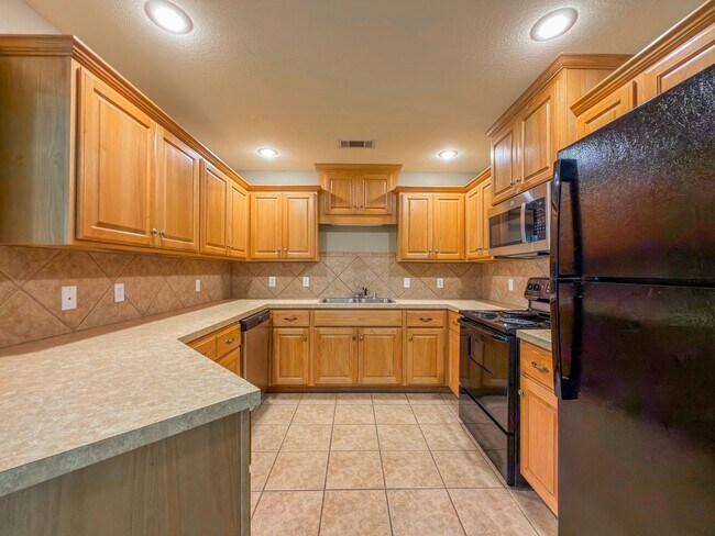 Foto del edificio - 2807 Fairway Hamlet Ct