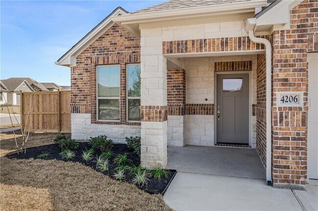 Foto del edificio - 4206 ANGEL LANDING CT