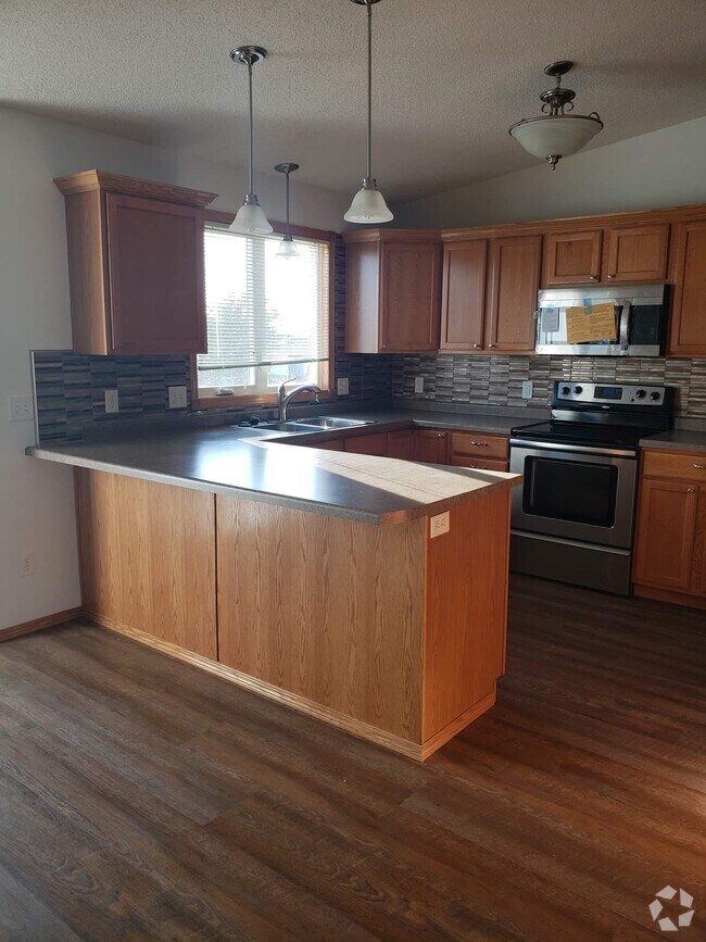 Sattler Sunrise Apartments for Rent with Washer & Dryer Bismarck, ND