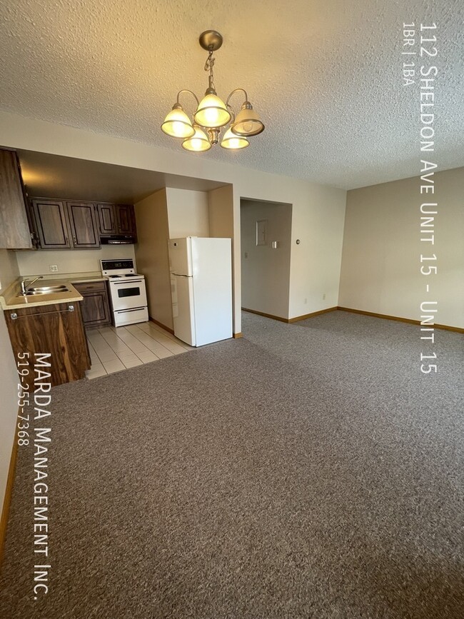 Photo du bâtiment - COZY 1-BEDROOM/1BATH APARTMENT IN CHATHAM ...