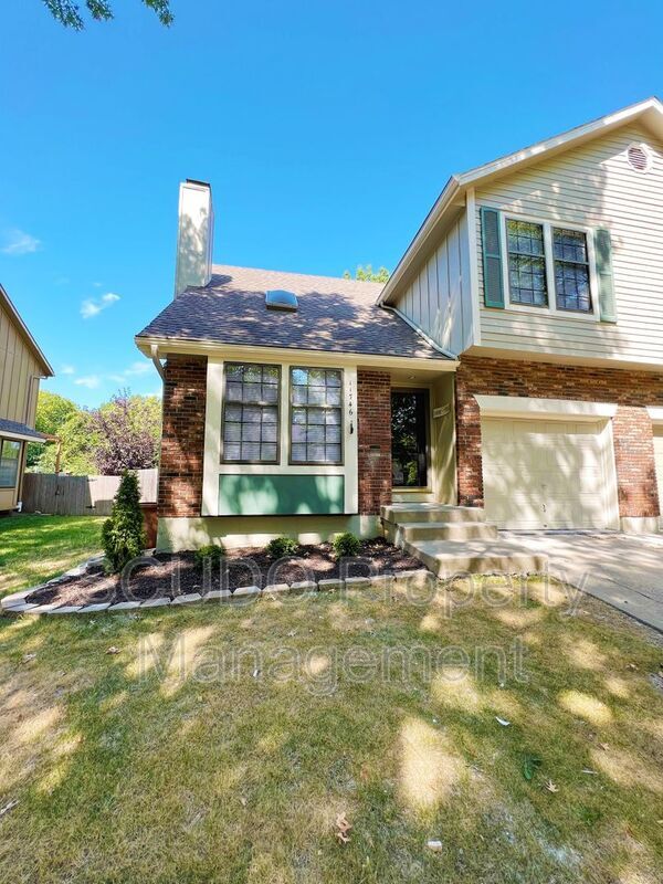 11746 Oakmont St, Overland Park, KS 66210 House Rental in Overland