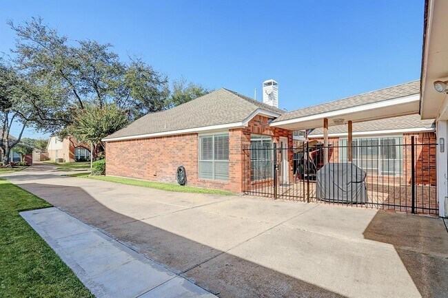 Building Photo - 3507 Shadow Bluff Ct