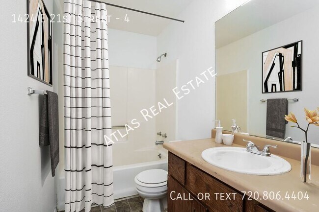 Foto del edificio - $700.00 DEPOSIT