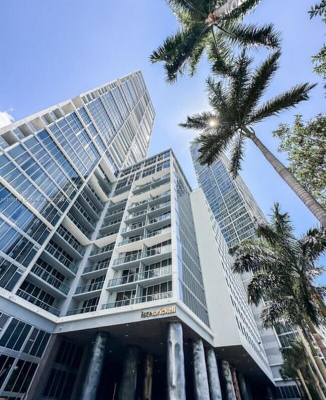 Foto del edificio - 485 Brickell Ave