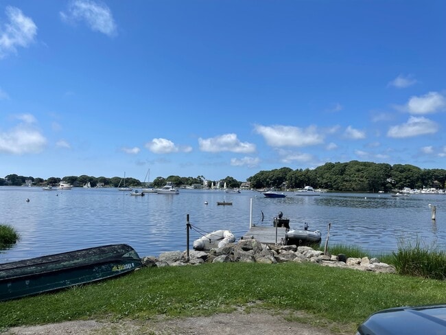 Building Photo - 22 Marten Ave