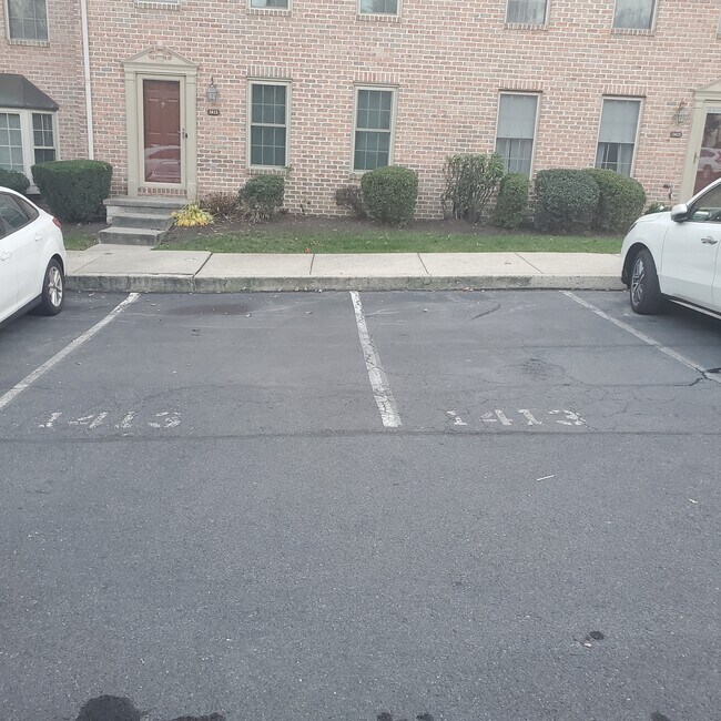 Foto del edificio - 1413 Timber Brook Dr