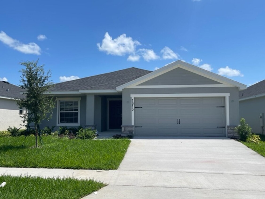 Primary Photo - 4 Bedroom House in the Astonia Community