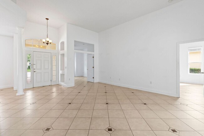 Building Photo - Gorgeous 3 Bedroom Home in Prestigious LPGA!