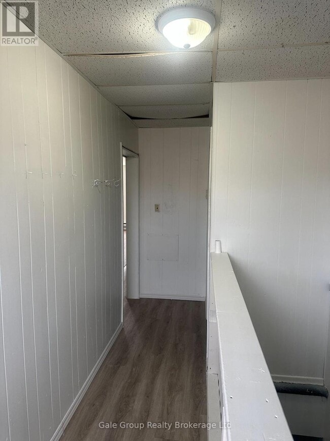 Photo du bâtiment - 457 Dundas St