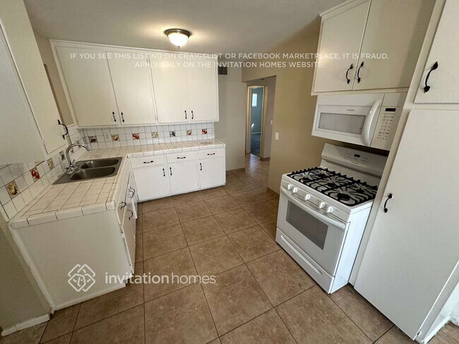 Foto del edificio - 4126 N Mitchell St