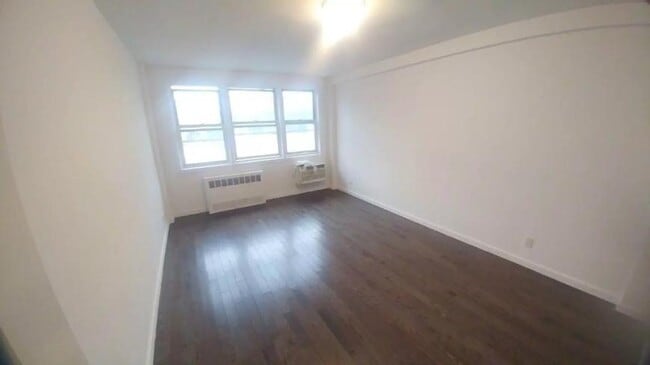 Building Photo - 2 bedroom in New York NY 10013