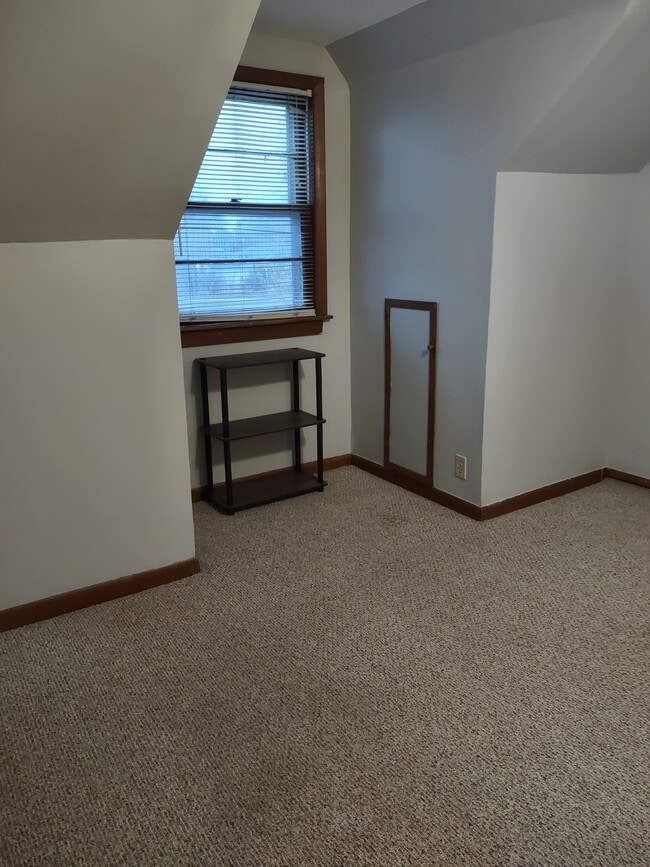 Foto del edificio - 5056 Jarvis Ave