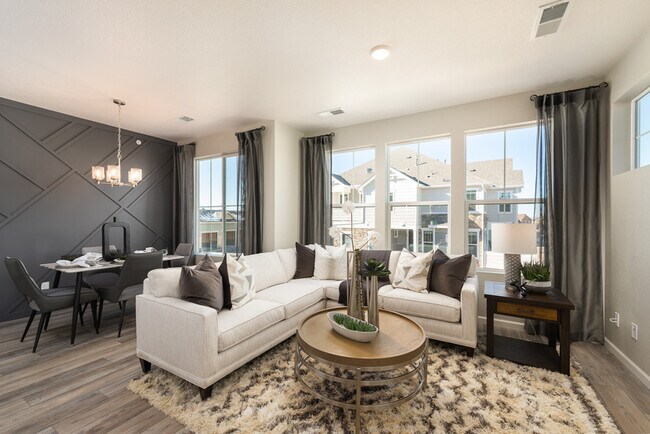 Foto del edificio - 5762 S Addison Way