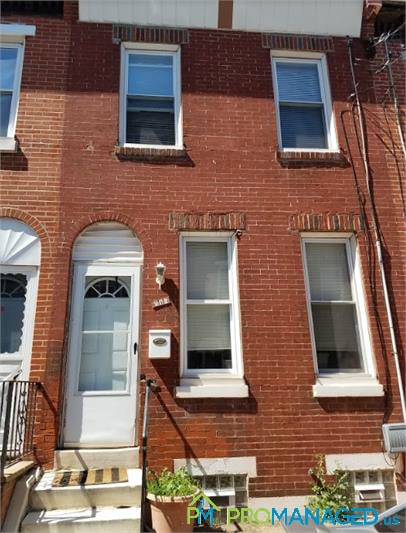 Photo - 815 Livingston St House