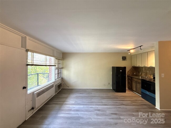 Foto del edificio - 2126 E 7th St