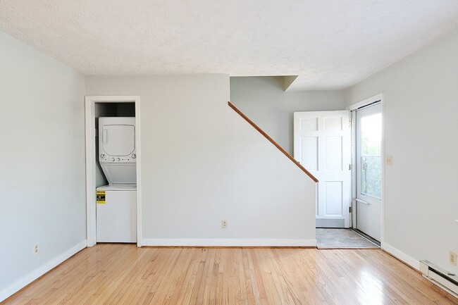 Building Photo - Dog-Friendly Duplex Near Parks and Downtown
