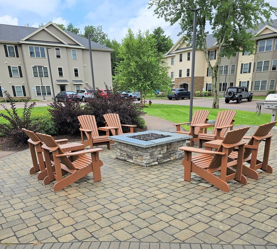 Foto principal - Village at Autumn Pond II: Newly Construct...