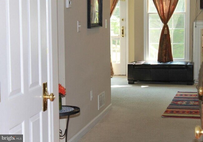 Foto del edificio - 45 Caleb Ln