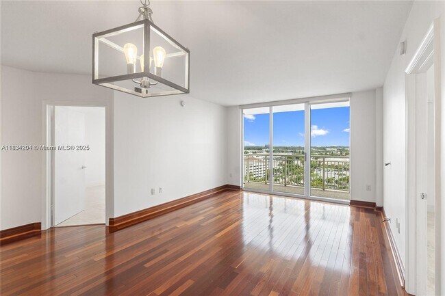 Building Photo - 19501 W Country Club Dr