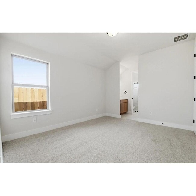 Building Photo - 327 Grand Legacy
