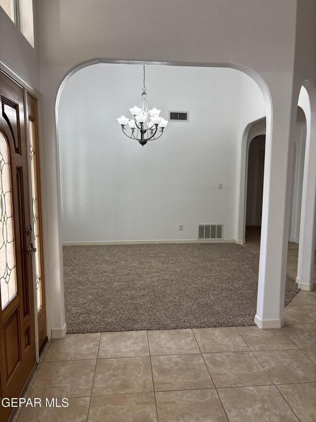 Building Photo - 717 Cinnamon Teal Cir