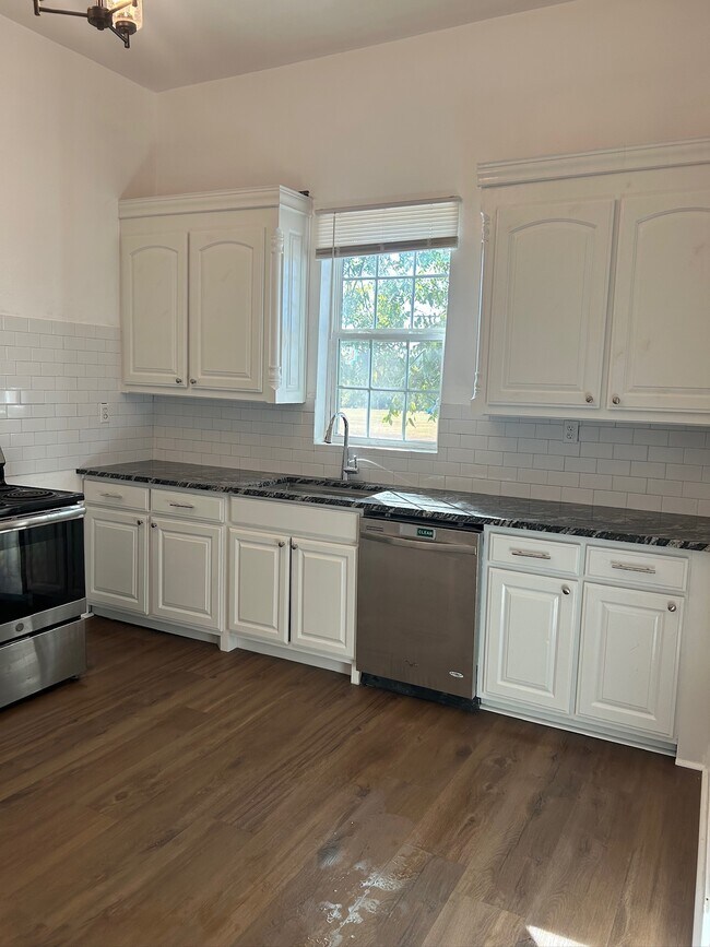 Foto del edificio - 315 Andrews St