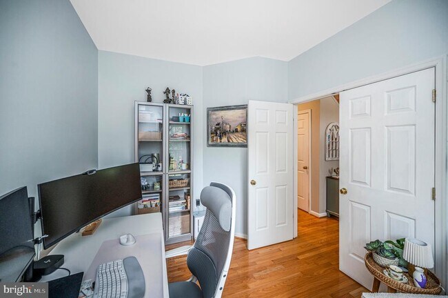 Building Photo - 15385 Windsong Ln