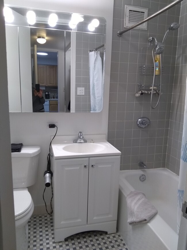 Updated Bathroom - 601 E 32nd St