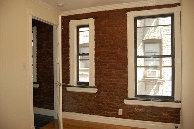 Foto del edificio - 416 E 13th St