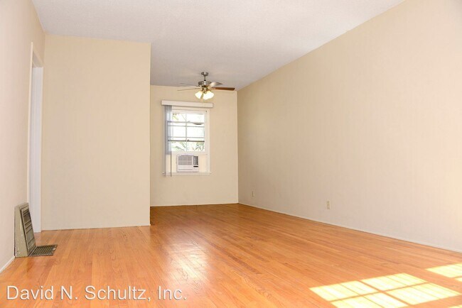 Building Photo - 1156 Huntington Dr