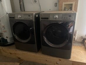 Building Photo - 5311 Emerson Ave