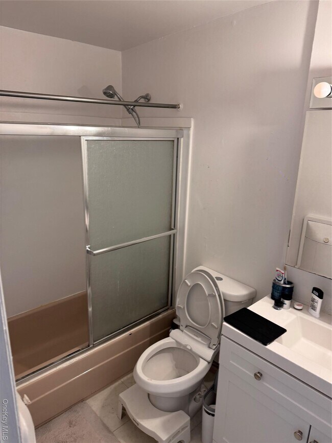 Foto del edificio - 196 Hamilton Ave