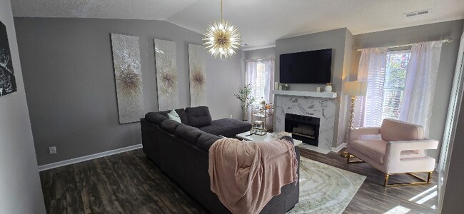 Foto del edificio - 2820 Mulberry Ln