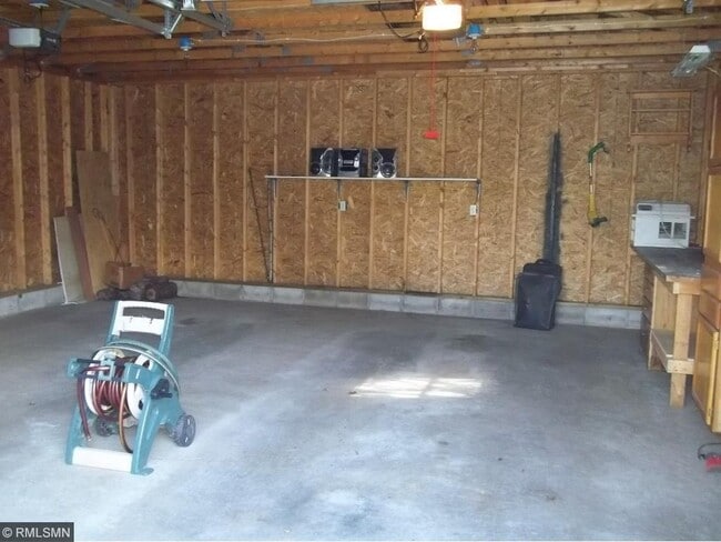 Building Photo - 210 9th Ave N