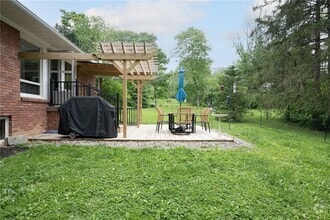 Building Photo - 216 Berkshire Rd