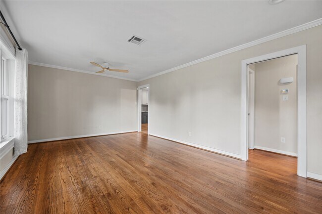 Foto del edificio - 2210 Nina Lee Ln