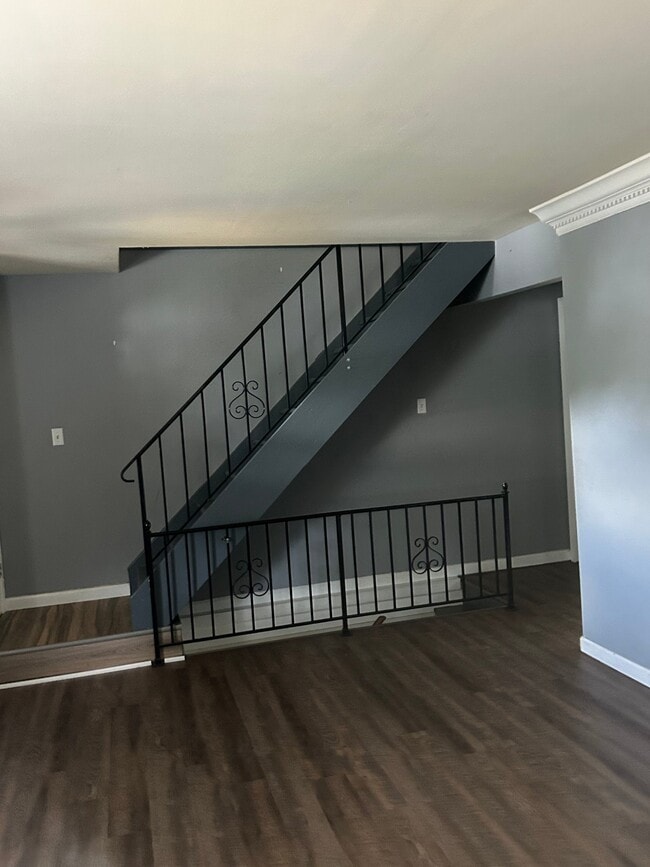 Building Photo - 7119 Wayles Dr