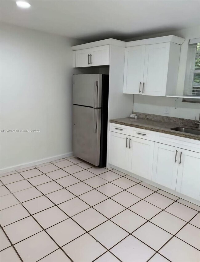 Foto del edificio - 4901 SW 98th Avenue Rd