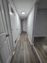 Building Photo - 122 Chelsea Cir