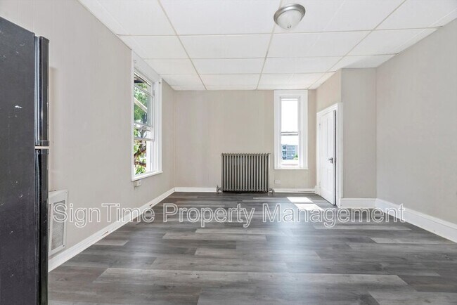 Foto del edificio - 220 Summit Ave